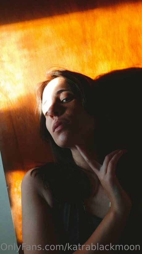 Katrablackmoon estrella porno erótica fotos