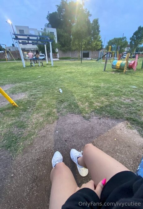 Ivycutiee actriz erótica fotos