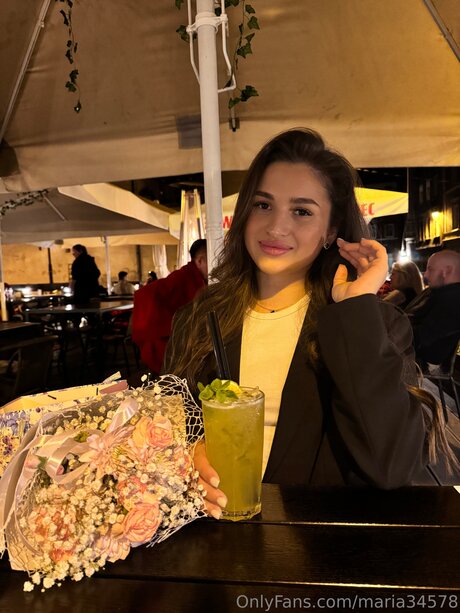 Maria34578 desnudos estrella porno foto