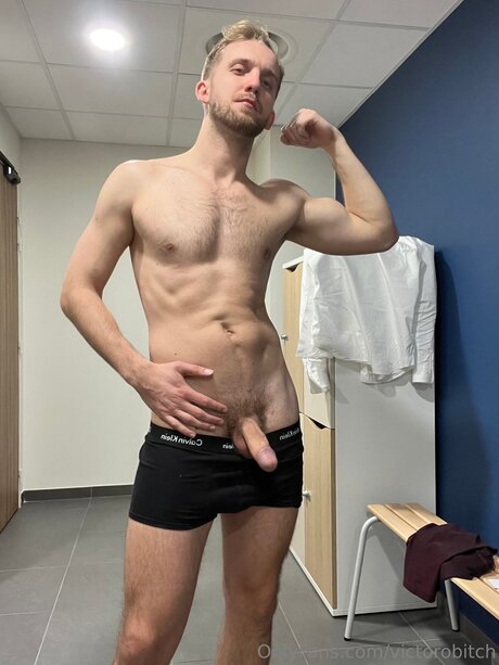 Victorobitch estrella porno atractiva galería