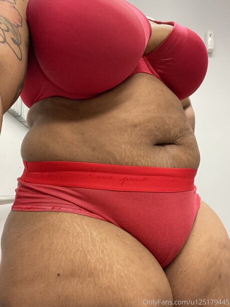 U125179445 estrella del sexo imagen