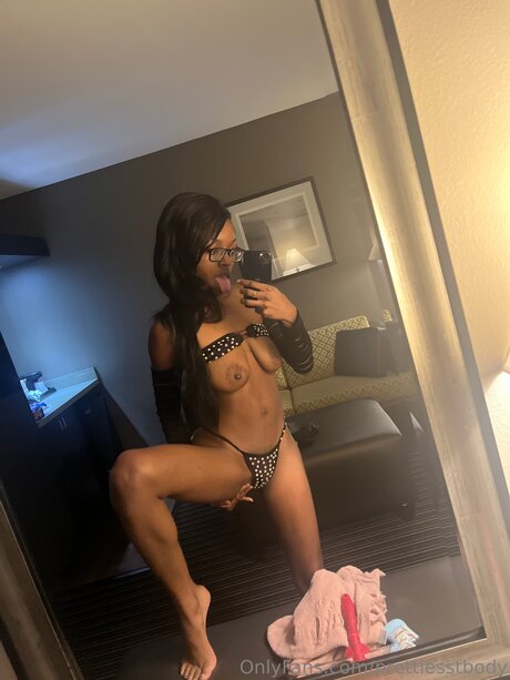 Prettiesstbody estrella porno gratis imagen