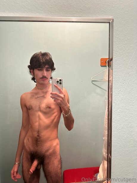 Cutgem desnudos de estrellas porno imagen