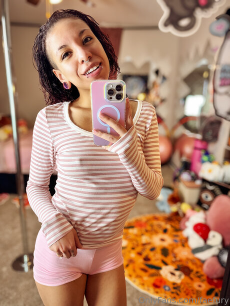 Faefury xxx estrella porno foto