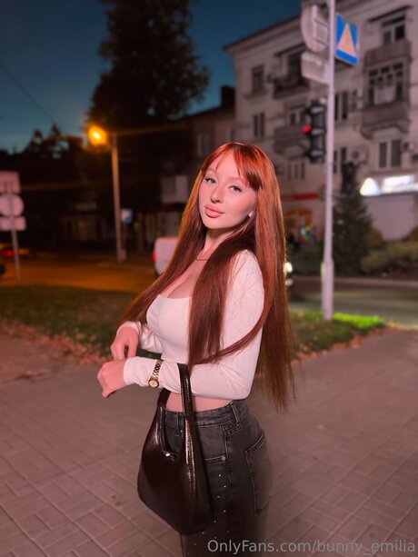 Bunny Emilia modelo bonita recopilación