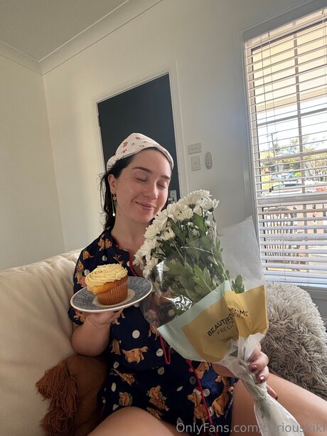 Curiouskiki buena actriz imágenes