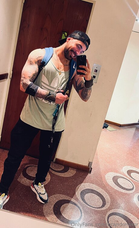 Brandonmor hermosa modelo foto