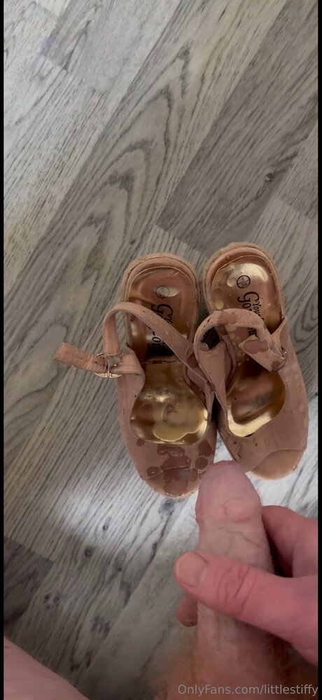 Littlestiffy modelo xxx imágenes