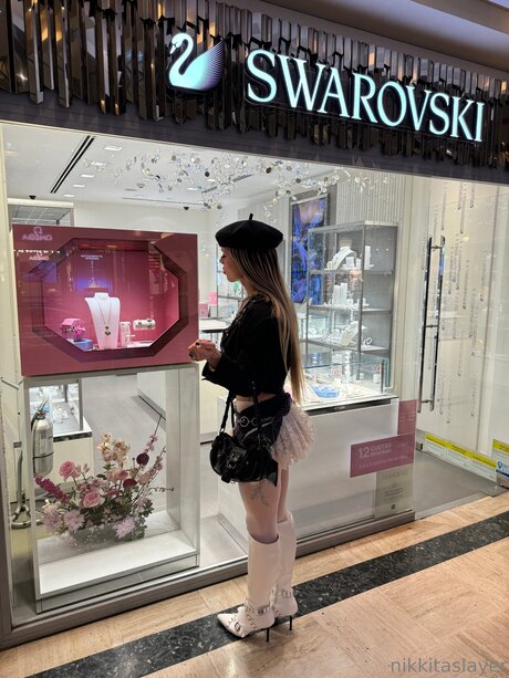 Nikkitaslayer modelo desnudos imagen