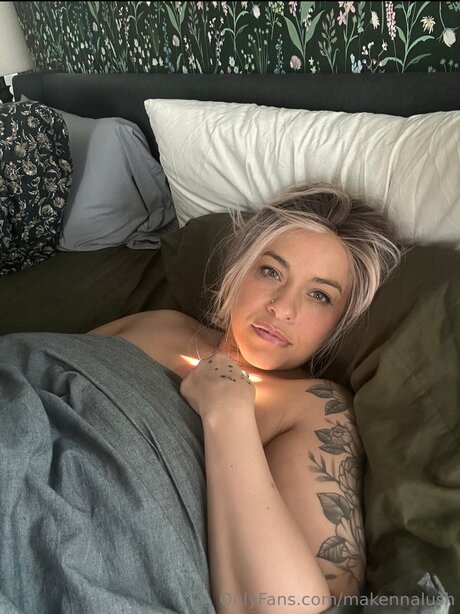 Makennalush modelo exclusivo foto