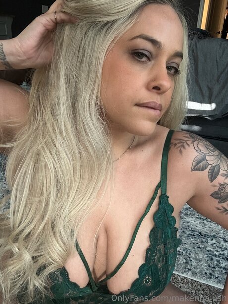 Makennalush estrella pornografica galerías