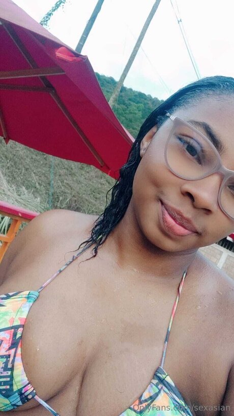 Sexasian estrella caliente fotos