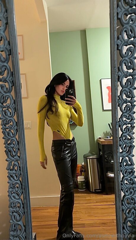 Asmrwitholivia modelo hermosa galería