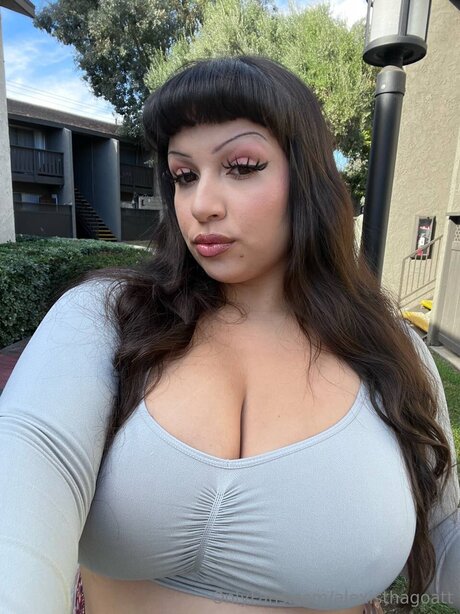 Alexisthagoatt estrella porno sexy imágenes