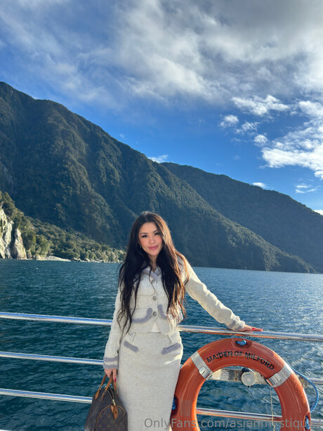 únete gay en onlyfans alta definición sexy archivo