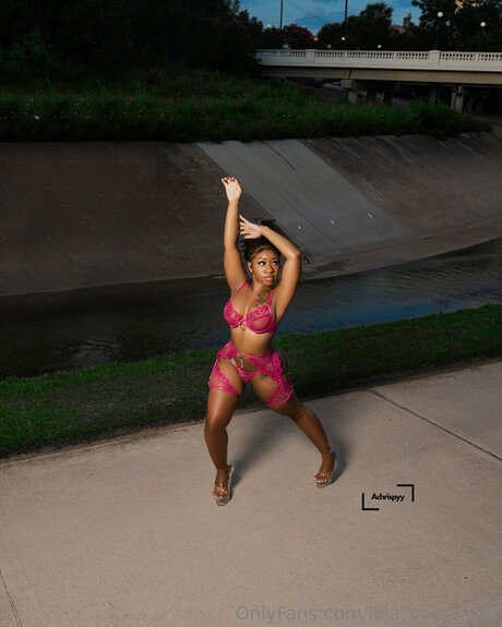 Lola Ownz You arte estelar fotos