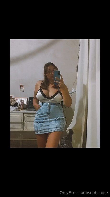 dedos asiáticos onlyfans hd imagen