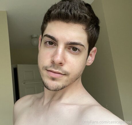 Casscagefree estrella desnuda archivo