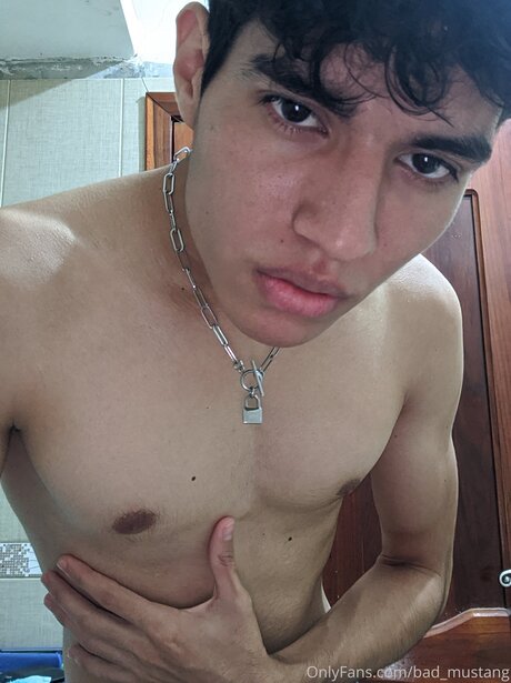Bad Mustang actriz caliente galerías