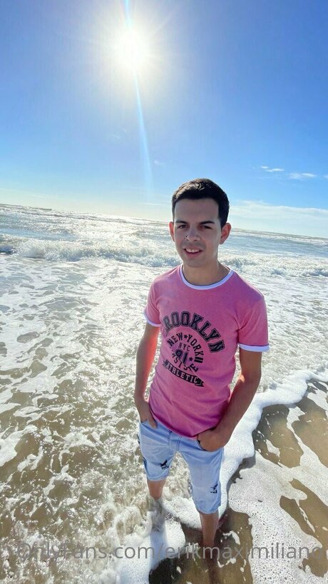 Erikmaximiliano estrella porno atractiva galerías