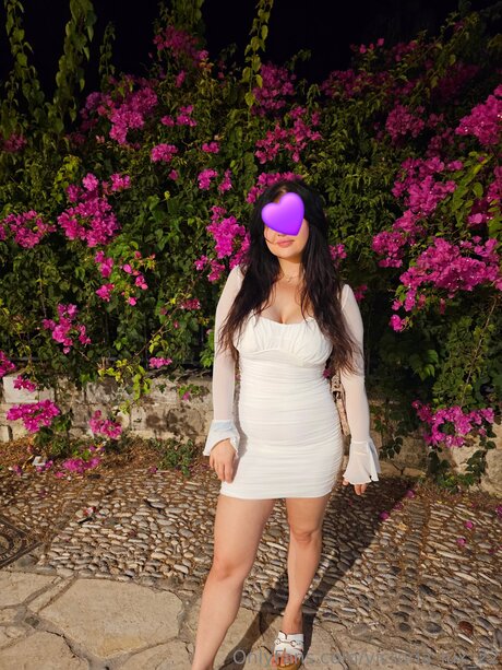 Victoria Lux 22 modelo porno galería