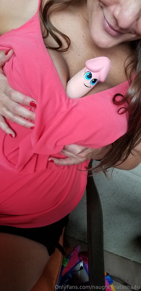 Naughtynatasha4u modelo caliente foto