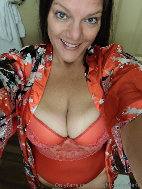 Naughtynatasha4u arte estrella porno imagen