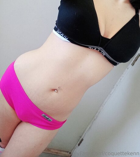 Coquettekenn actriz caliente fotos