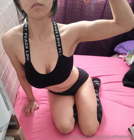 Coquettekenn estrella sexy fotos