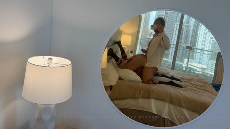 Thelv estrella desnuda imágenes