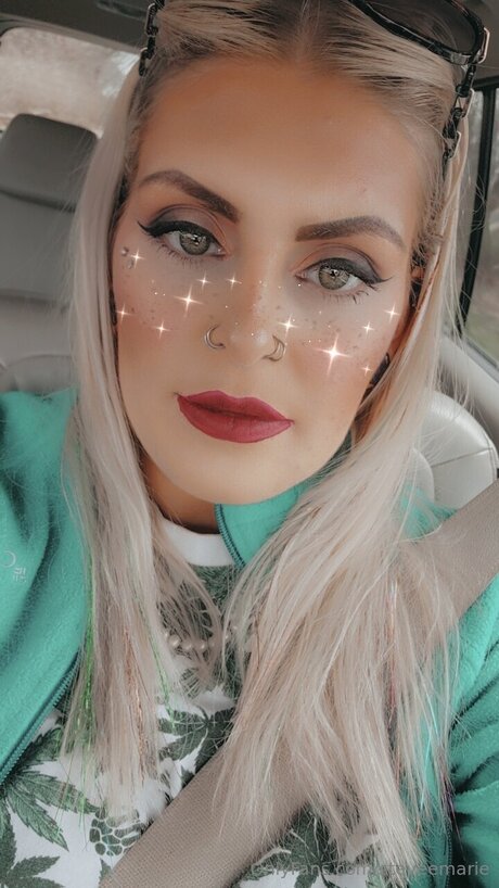 Steveemarie buena actriz fotos