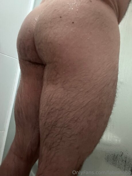 Fabinhobb modelo desnuda fotos