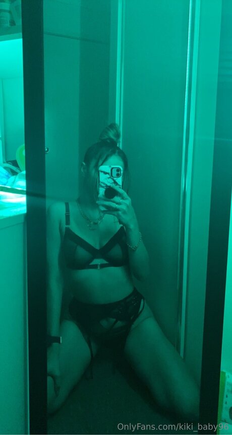 Kiki Baby96 estrella caliente galería