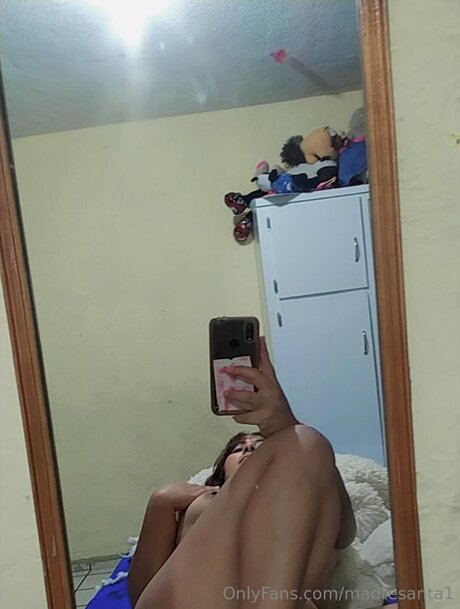 Madresanta1 estrella porno exclusiva archivo