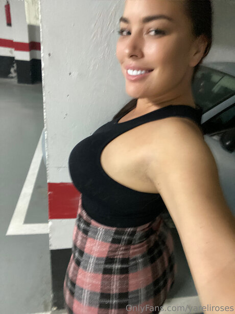 pelirroja con curvas onlyfans bastante perfecto imágenes