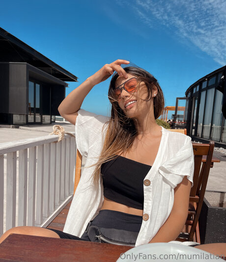 Mumilatian estrella porno de arte imágenes