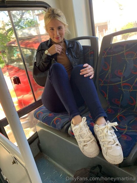 Honeymartina actriz de alta definición galería