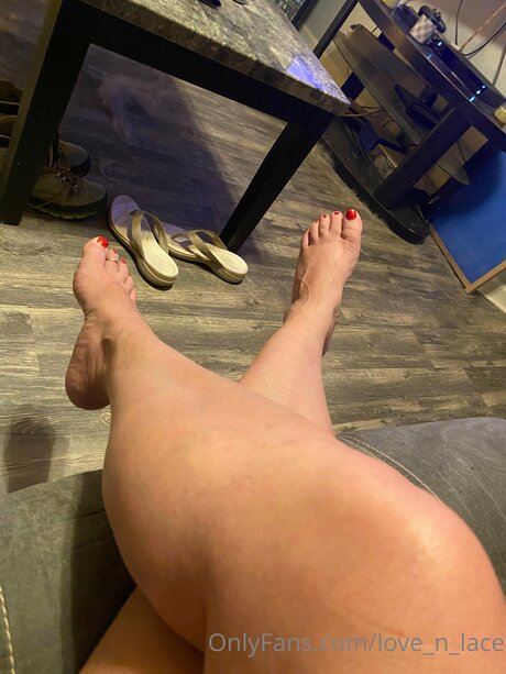 Love N Lace estrella desnuda galerías