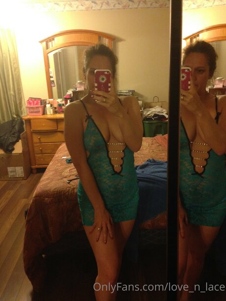 Love N Lace arte modelo fotos