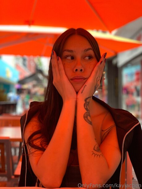 Kaylachen bonita estrella porno galería