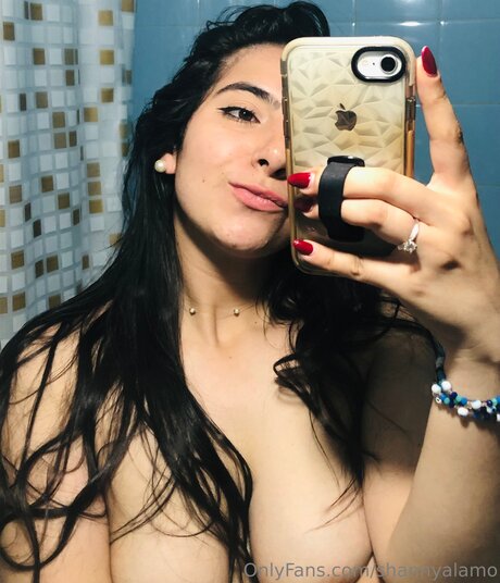 Shannyalamo xxx estrella porno foto