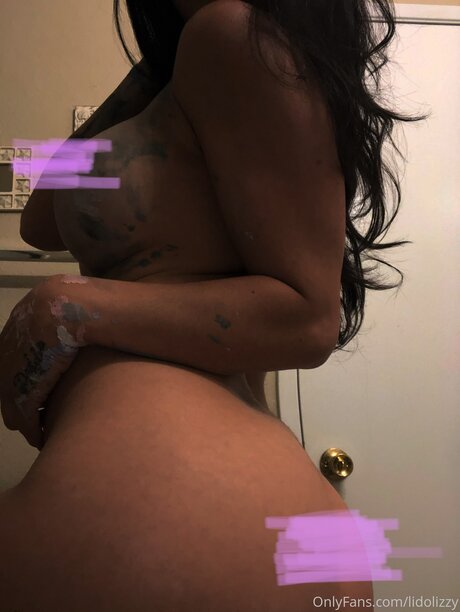 Lidolizzy modelo agradable foto