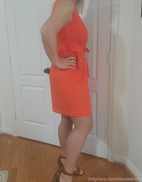 Blondekristy xxx estrella porno imágenes