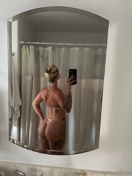 Loganval4free estrella del sexo fotos