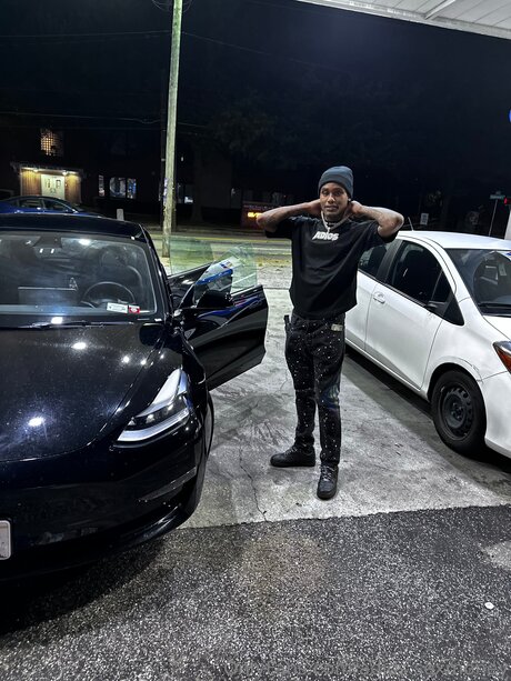 Adios Sexmoney estrella desnuda fotos