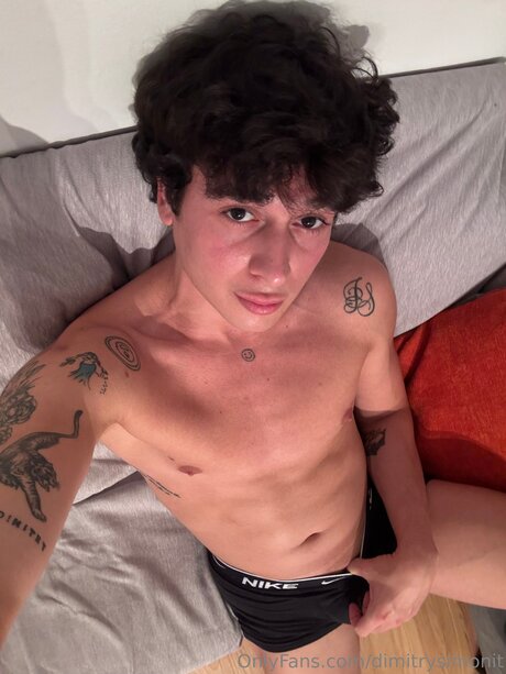 Dimitrysimonit estrella caliente galería