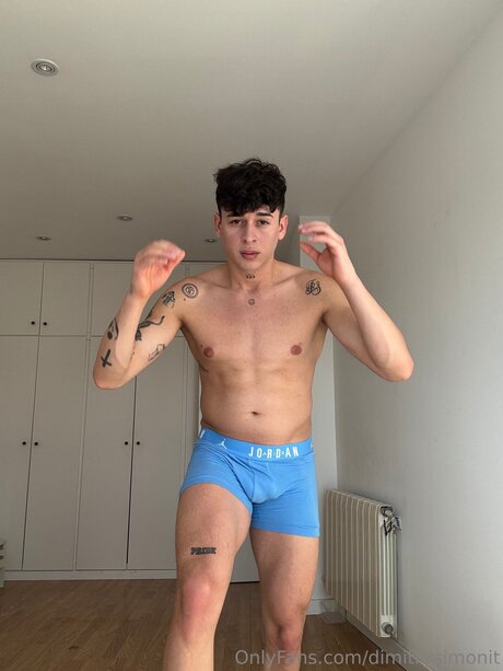 Dimitrysimonit modelo hd imágenes