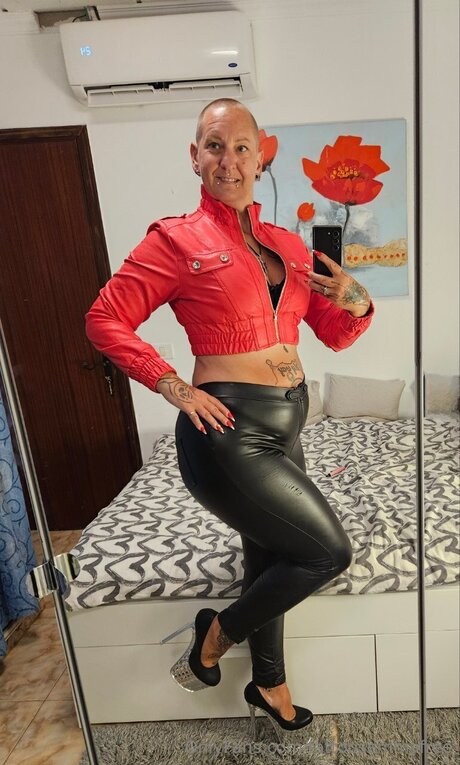 Tattoosemmafree estrella porno caliente galería