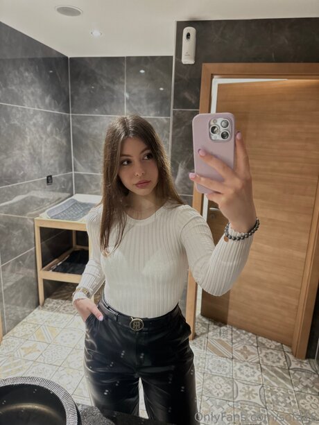 Sofa18 desnudos de estrellas porno galería