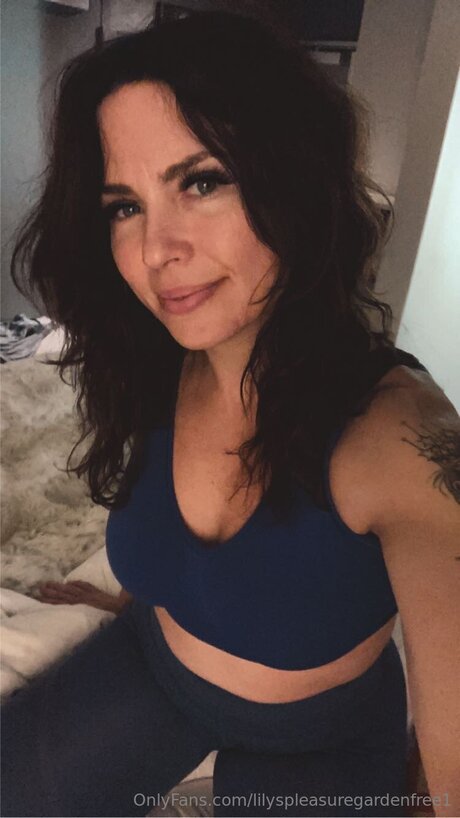 Lilyspleasuregardenfree1 actriz sexual archivo